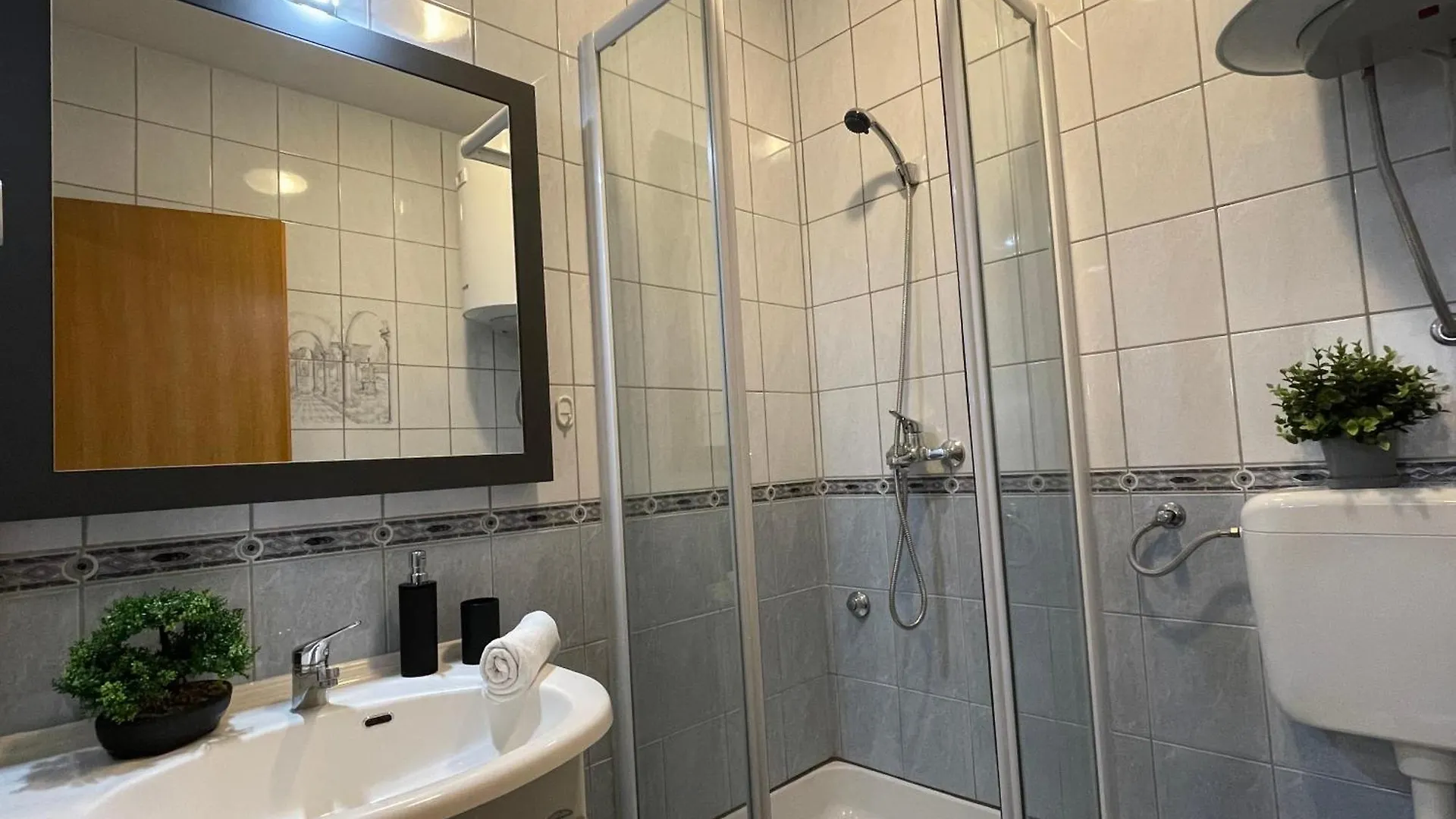 Apartmani Mare Domus, Мандре