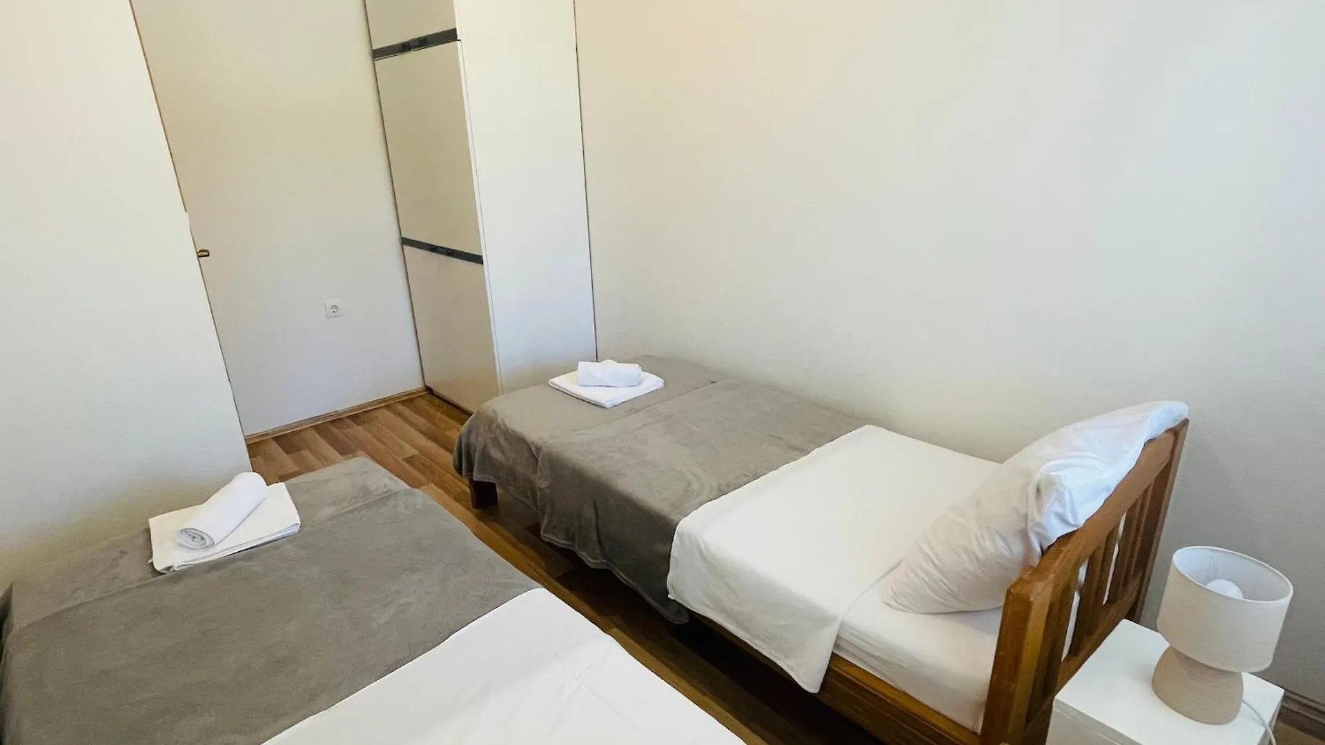 Апартаменты Apartmani Mare Domus, Мандре